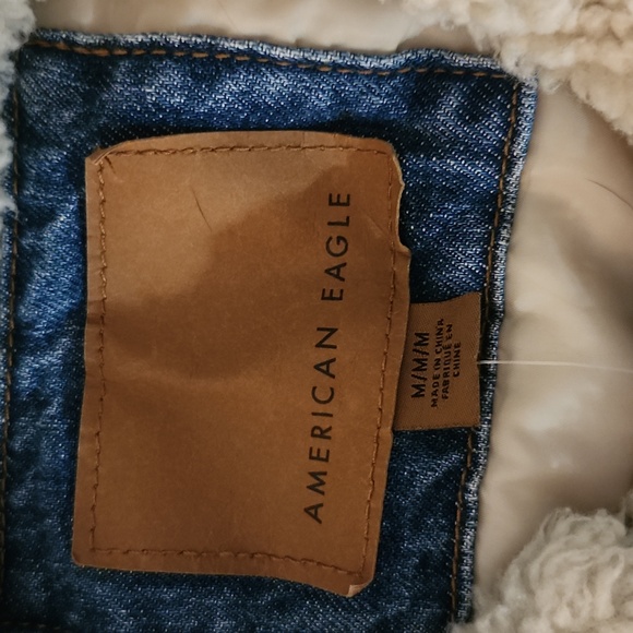 Sherpa American Eagle Ladies Jean Jacket size Medium - Picture 3 of 5